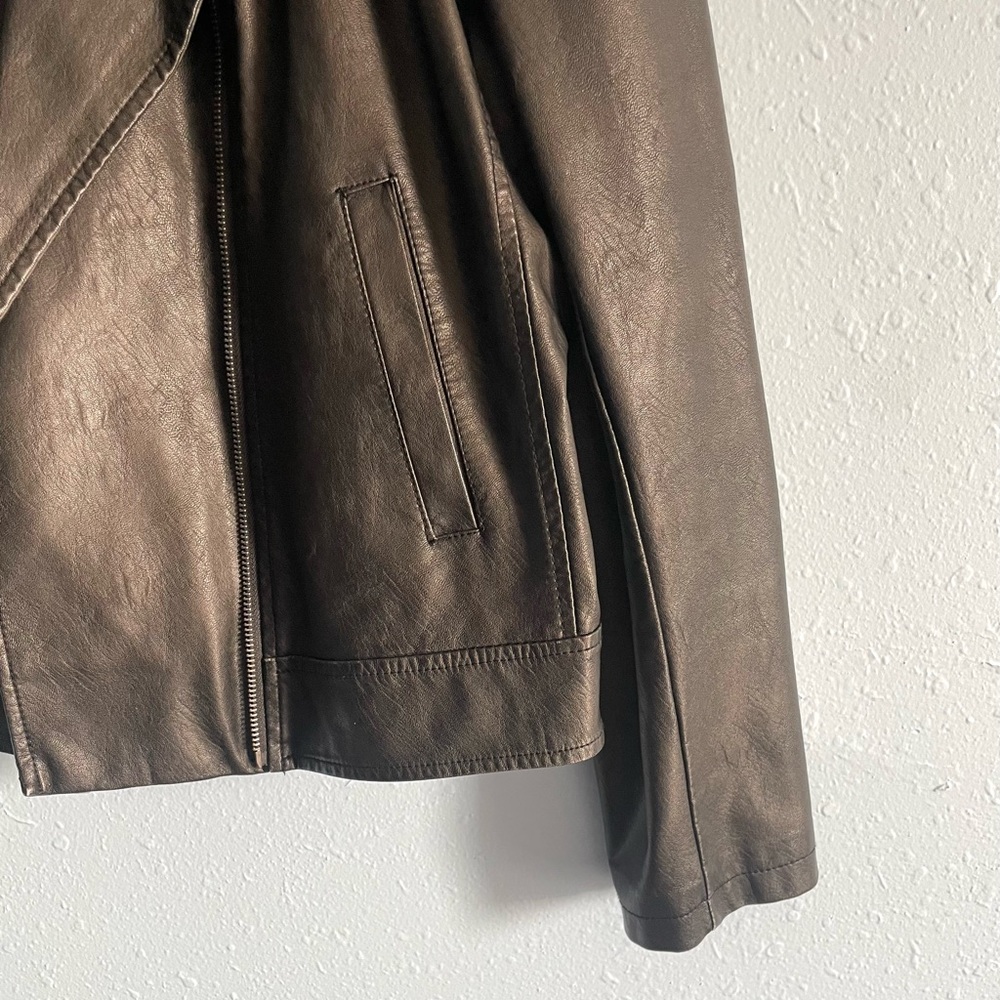 Universal Threads faux leather jacket in black - Picture 4 of 6